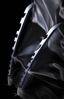 Kimetsu no Yaiba - Réplica 1:1 Espadas Nichirin Inosuke Hashibara Proplica